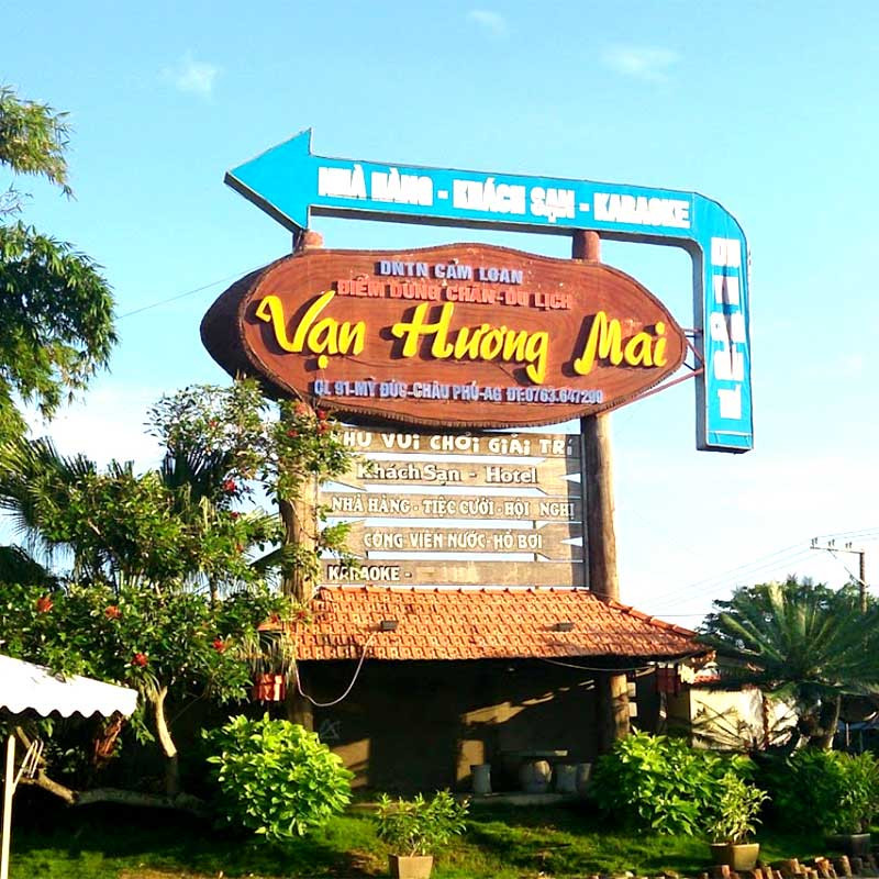 Điểm dừng chân Du lịch Vạn Hương Mai