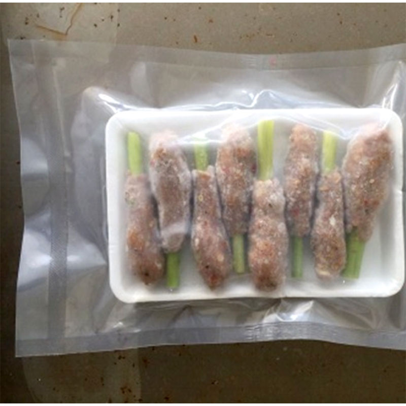 Chả cá thát lát Thanh Tùng quấn sả cây (hành, tiêu)